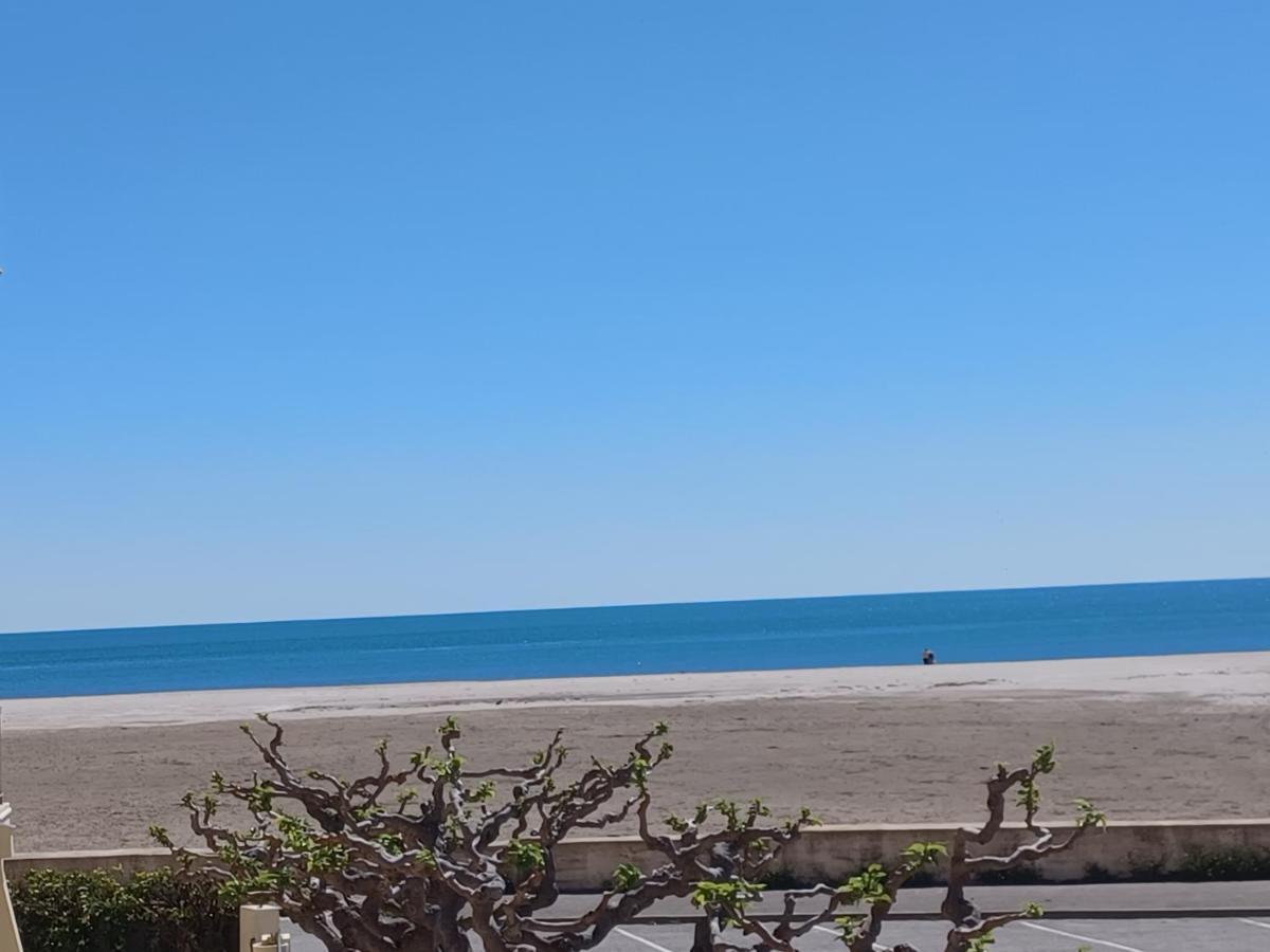 Superbe Appartement Avec Vue Sur Le Port Et Plage Saint-Pierre-la-Mer  Экстерьер фото